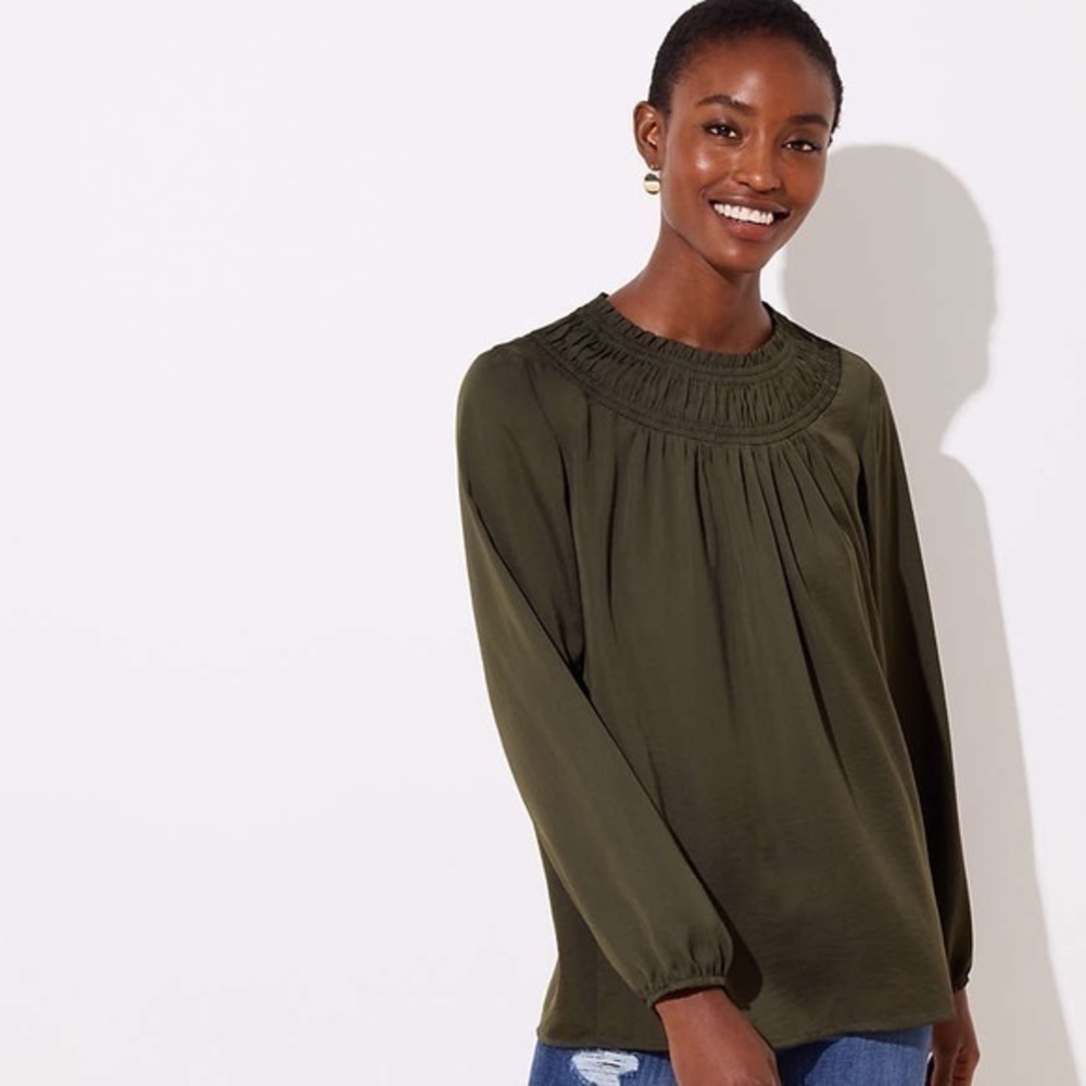 LOFT Olive Green Smocked Long Sleeve Blouse Size Large Flowy Fall Top - Picture 3 of 9